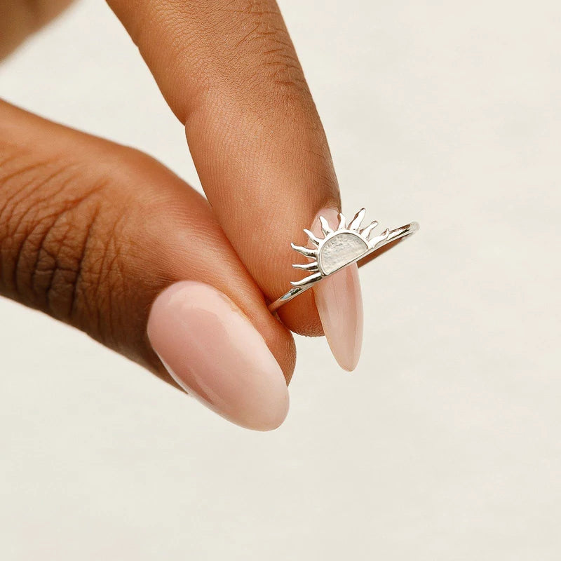 Pura Vida Half Sun Ring Leaf in Creek